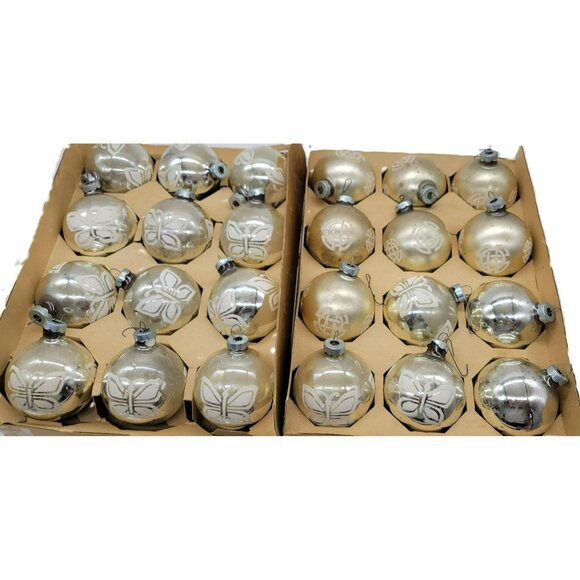 Coby Glass Christmas Ornaments 24 Stenciled Silver Butterfly & Geometric - Picture 9 of 16